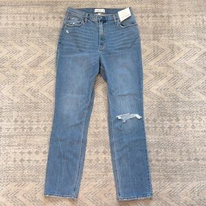 Abercrombie & Fitch Curve Love Slim Straight Ultra High Rise